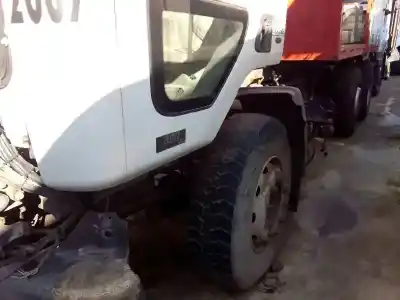 Veículo de Sucata renault premium distribution 7.2 diesel do ano 2000 alimentado dci 11g