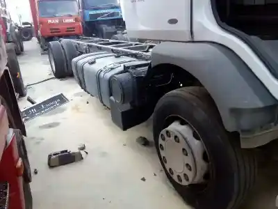 Здавання транспортного засобу renault midlum fg  xxx.12/c e3 cabina para dormir року 2000 потужний dci 6a