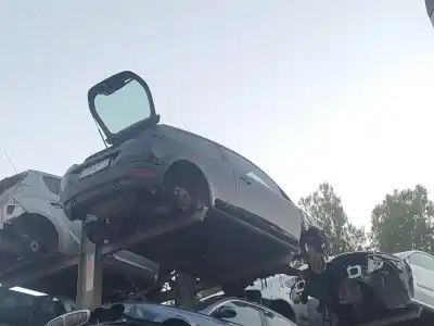 Veicolo di demolizione volvo c30 d5 kinetic dell'anno 2006 alimentato d5244t8