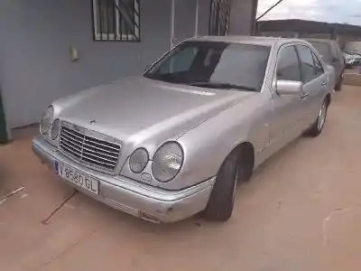 Утилизация автомобиля mercedes-benz clase e (w210) berlina diesel 300 turbodiesel (210.025) года 1999 питание 606962