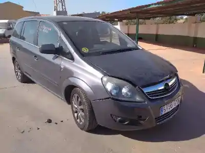 Veicolo di demolizione opel zafira b cosmo dell'anno 2010 alimentato z19dth