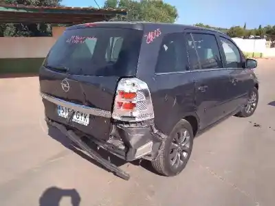 Veicolo di demolizione opel zafira b cosmo dell'anno 2010 alimentato z19dth