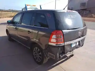Veicolo di demolizione opel zafira b cosmo dell'anno 2010 alimentato z19dth