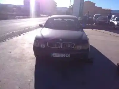 Veículo de Sucata BMW SERIE 7 (E65/E66) 730d do ano 2002 alimentado 30-6D-2 D