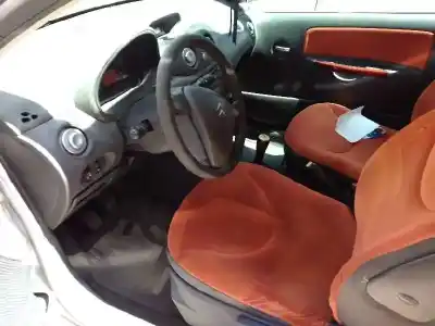 Veículo de Sucata citroen c2 sx do ano 2004 alimentado 8hx