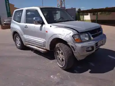 Scrapping Vehicle mitsubishi montero (v60/v70) 3.2 di-d avance of the year 2000 powered 4m41