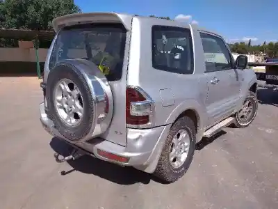 Scrapping Vehicle mitsubishi montero (v60/v70) 3.2 di-d avance of the year 2000 powered 4m41