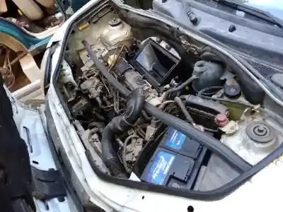 Здавання транспортного засобу renault kangoo (f/kc0) authentique року 2001 потужний f8q p6