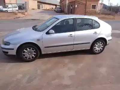 Здавання транспортного засобу seat leon (1m1) signo року 2000 потужний agr