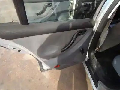 Здавання транспортного засобу seat leon (1m1) signo року 2000 потужний agr