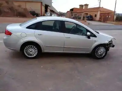 Veículo de Sucata fiat linea (110) activa (110.0/111.0) do ano 2008 alimentado 199a3000
