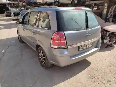 Veicolo di demolizione opel zafira b cosmo dell'anno 2006 alimentato z19dt