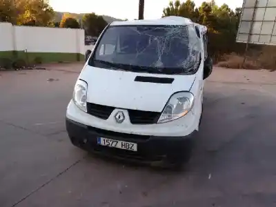 Veículo de Sucata RENAULT TRAFIC COMBI (AB 4.01) 6 - plazas acristalado parcial combi corto do ano 2011 alimentado M9R M7