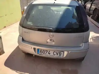 Veículo de Sucata opel corsa c blue line do ano 2004 alimentado z13dt