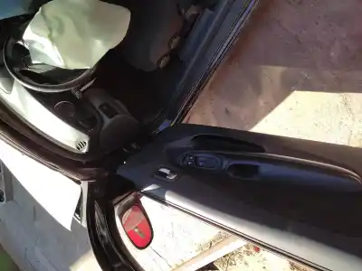 Veículo de Sucata nissan almera (n16/e) acenta do ano 2005 alimentado yd22