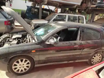 Veículo de Sucata nissan almera (n16/e) acenta do ano 2005 alimentado yd22