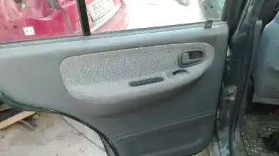 Sloopvoertuig kia sportage td van het jaar 2001 aangedreven re