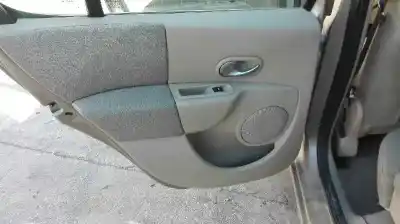 Veículo de Sucata renault modus confort dynamique do ano 2004 alimentado k4j g7