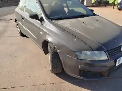 Здавання транспортного засобу fiat stilo (192) 1.9 jtd cat року 2004 потужний 192a1000