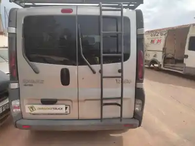 Veículo de Sucata renault trafic combi (ab 4.01) * do ano 2004 alimentado 