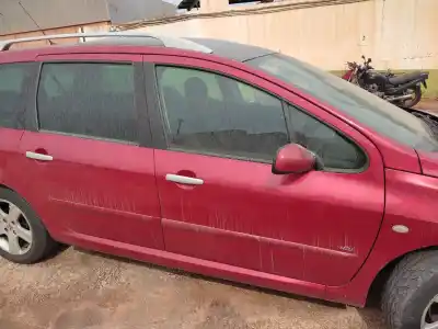 Scrapping Vehicle peugeot 307 break / sw (s1) sw of the year 2004 powered rhs