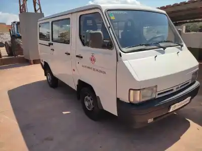 Vehículo de desguace nissan trade 2.0 d del año 1996 con motor ld20.ii.e