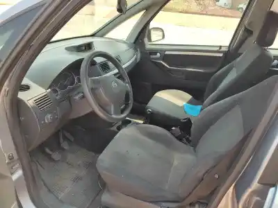 Veicolo di demolizione opel meriva blue line dell'anno 2003 alimentato z17dth