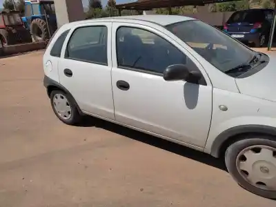 Здавання транспортного засобу opel corsa c club року 2003 потужний y17dtl