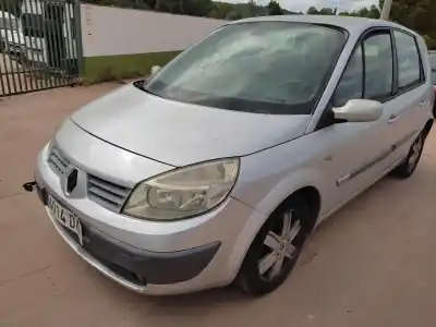 Scrapping Vehicle renault scenic ii authentique of the year 2005 powered k9k f7