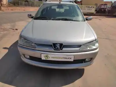 Veículo de Sucata peugeot 306 break xt do ano 1999 alimentado rhy