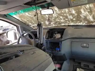 Veicolo di demolizione mercedes-benz vito (w639) basic, combi 115 cdi compacto (639.601) dell'anno 2004 alimentato 
