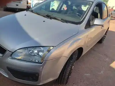 Veículo de Sucata ford focus berlina (cap) ambiente (d) do ano 2005 alimentado kkda