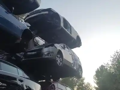 Veicolo di demolizione peugeot 5008 * dell'anno 2015 alimentato 