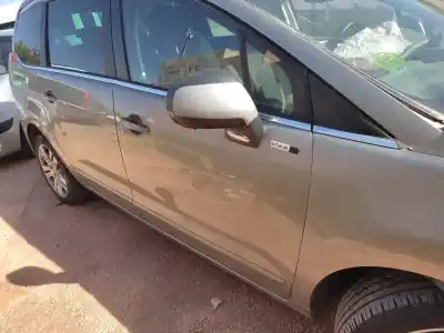 Veicolo di demolizione peugeot 5008 * dell'anno 2015 alimentato 