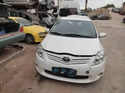 Veículo de Sucata TOYOTA AURIS Active do ano 2011 alimentado 1ND
