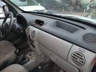 Здавання транспортного засобу renault kangoo (f/kc0) authentique року 2006 потужний k9k a7