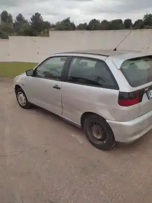 Veículo de Sucata seat ibiza (6k) básico do ano 1998 alimentado aex