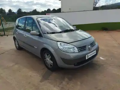 Veículo de Sucata renault scenic ii 1.9 dci diesel do ano 2004 alimentado f9q d8