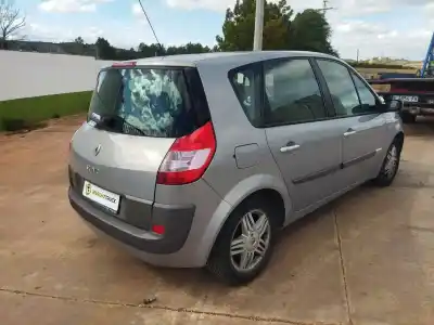 Veículo de Sucata renault scenic ii 1.9 dci diesel do ano 2004 alimentado f9q d8