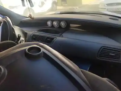 Veículo de Sucata peugeot 807 (eb_) 2.0 hdi do ano 2004 alimentado rht