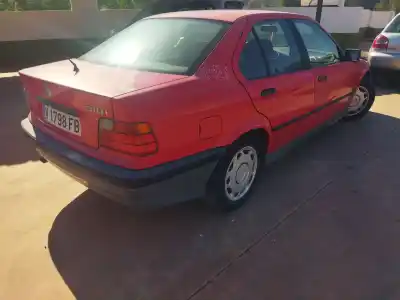 Veículo de Sucata bmw serie 3 berlina (e36) 318i do ano 1995 alimentado 18-4e-2