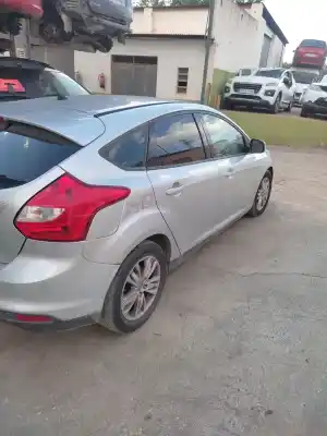 Véhicule à la ferraille ford focus turn. (cb8) titanium de l'année 2011 alimenté t1da,t1db