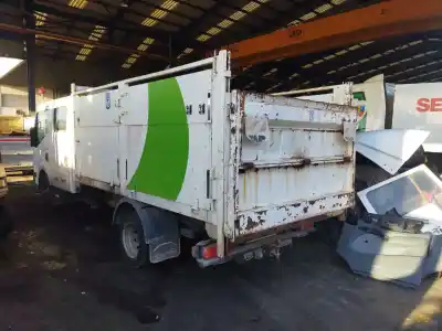 Sloopvoertuig renault maxity fg 130.35/45 van het jaar 2013 aangedreven yd25