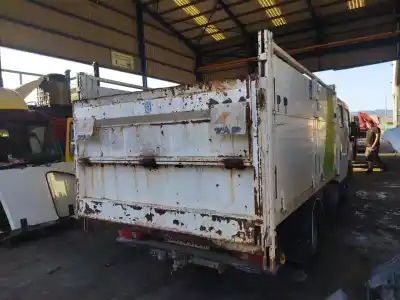 Sloopvoertuig renault maxity fg 130.35/45 van het jaar 2013 aangedreven yd25