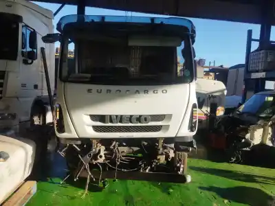Veículo de Sucata IVECO EUROCARGO FG 120 E Larga distancia do ano 2015 alimentado F4AFE611C*C