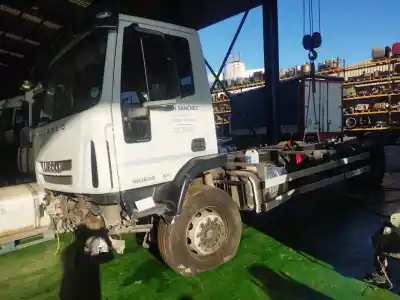 Veículo de Sucata iveco eurocargo fg 120 e larga distancia do ano 2015 alimentado f4afe611c*c