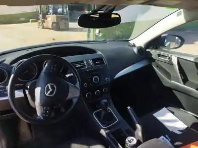 Scrapping Vehicle mazda 3 (bl) 2.2 mzr cd (bl10) of the year 2012 powered r2