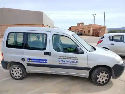 Veículo de Sucata peugeot partner (s2) combiespace do ano 2010 alimentado 9hw