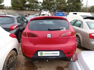 Veículo de Sucata seat leon (1p1) 2.0 tdi 16v do ano 2006 alimentado bkd,cfhc,clcb