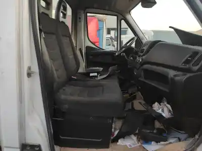 Hurda Aracı iveco daily v caja/chasis 29s13, 29l13, 29l13d, 35s13, 35c13d, 40c13 yılın 2015 güçlü f1afl411b*a